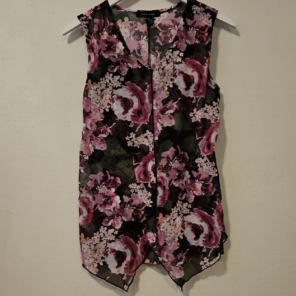 Adele & May  Floral V-Neck Blouse - Pink and Purple S